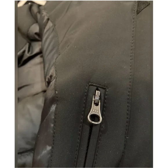 Perfect moment ski jacket - Picture 5 of 8